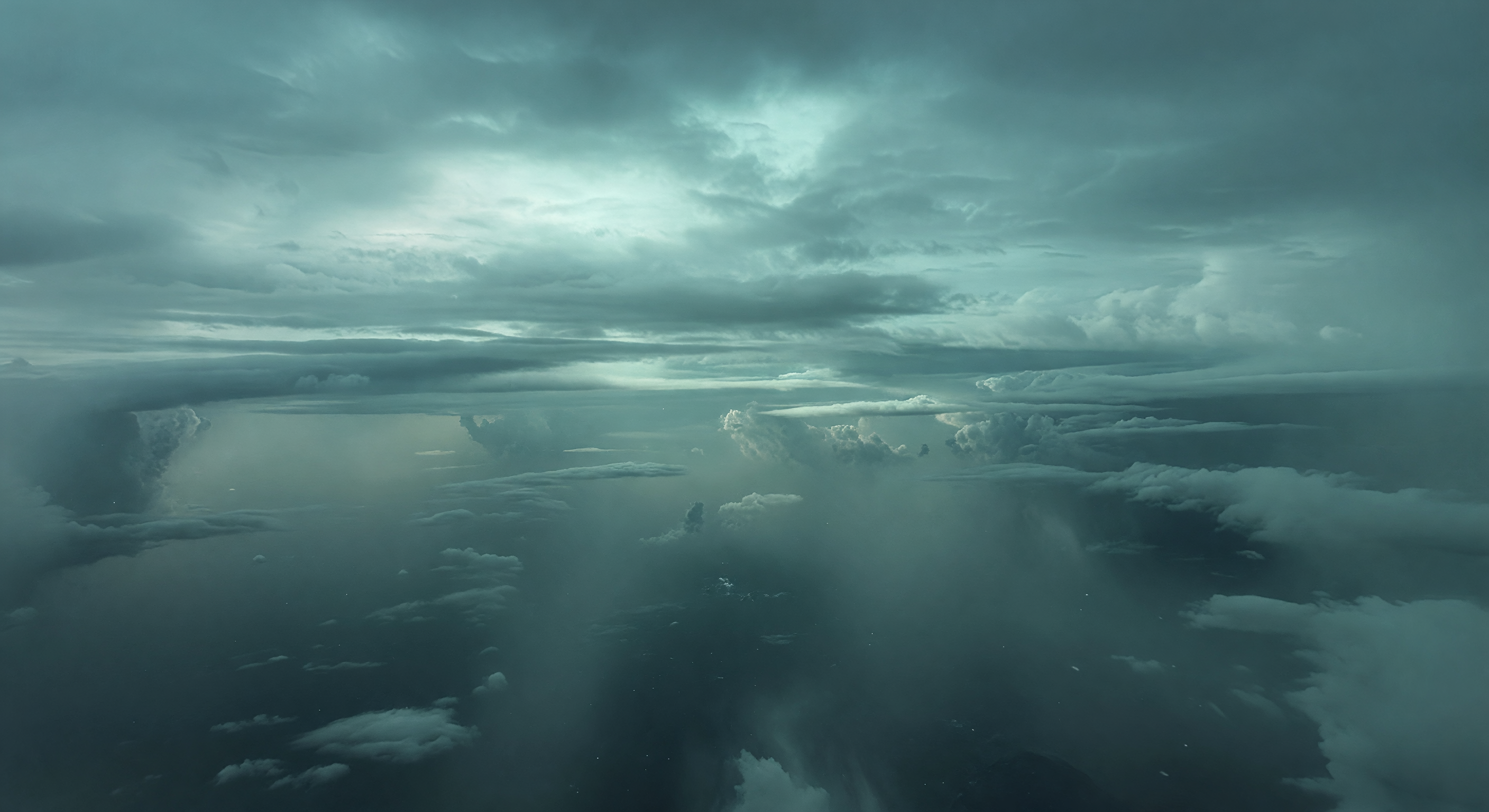 Mid-Atmosphere Teal Murk